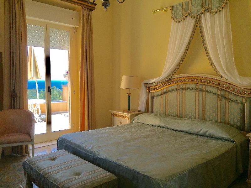 Hotel Villa Riis Taormina Exterior photo